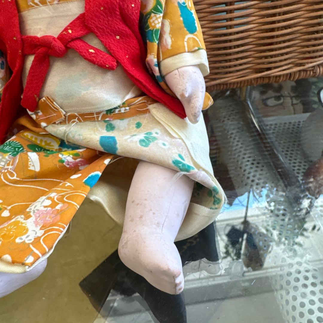 曰く　市松人形 和風模様 赤いベスト