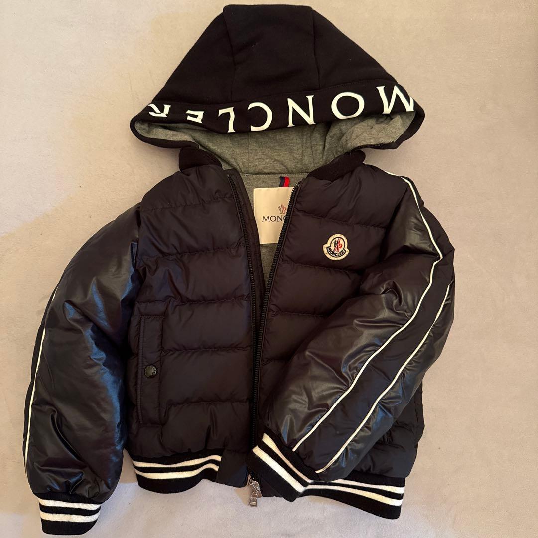 MONCLER フード付きダウンジャケット