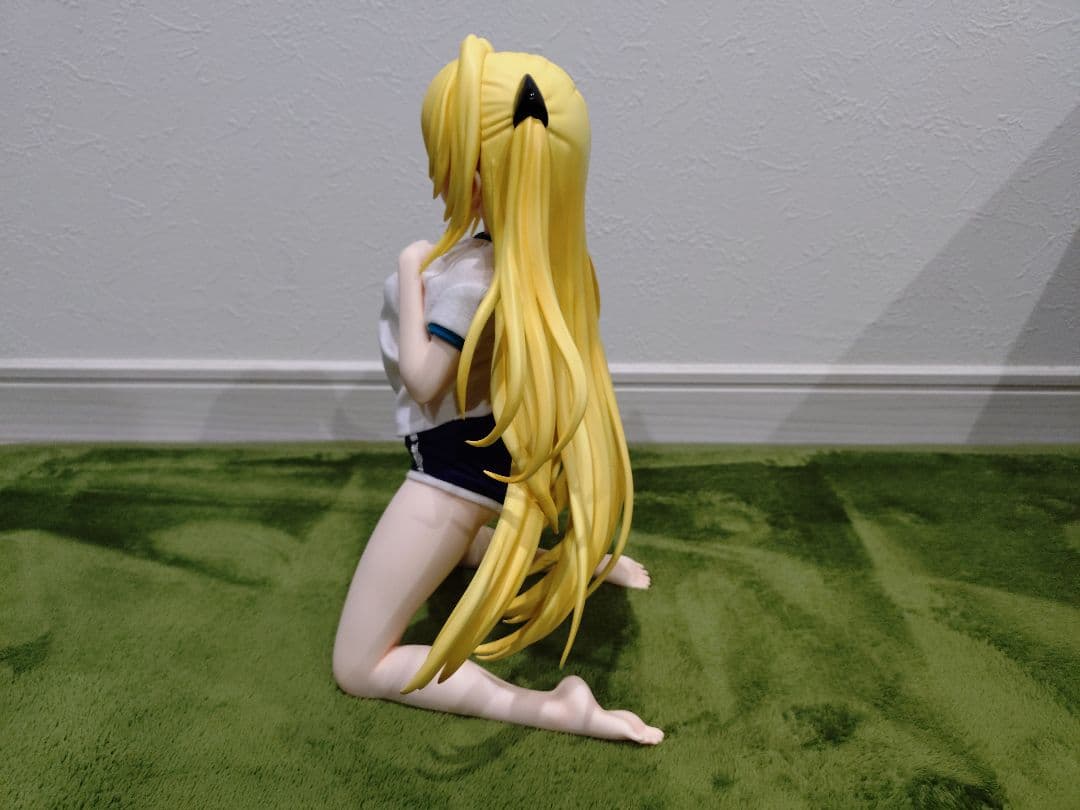 金色の闇 水着 with 体操服Ver. 1/4スケール フィギュア