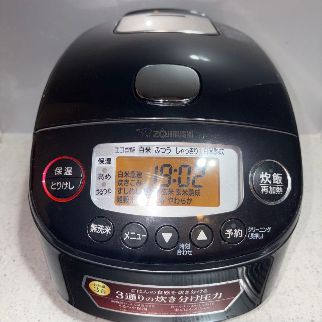 象印　炊飯器　NP-RN05