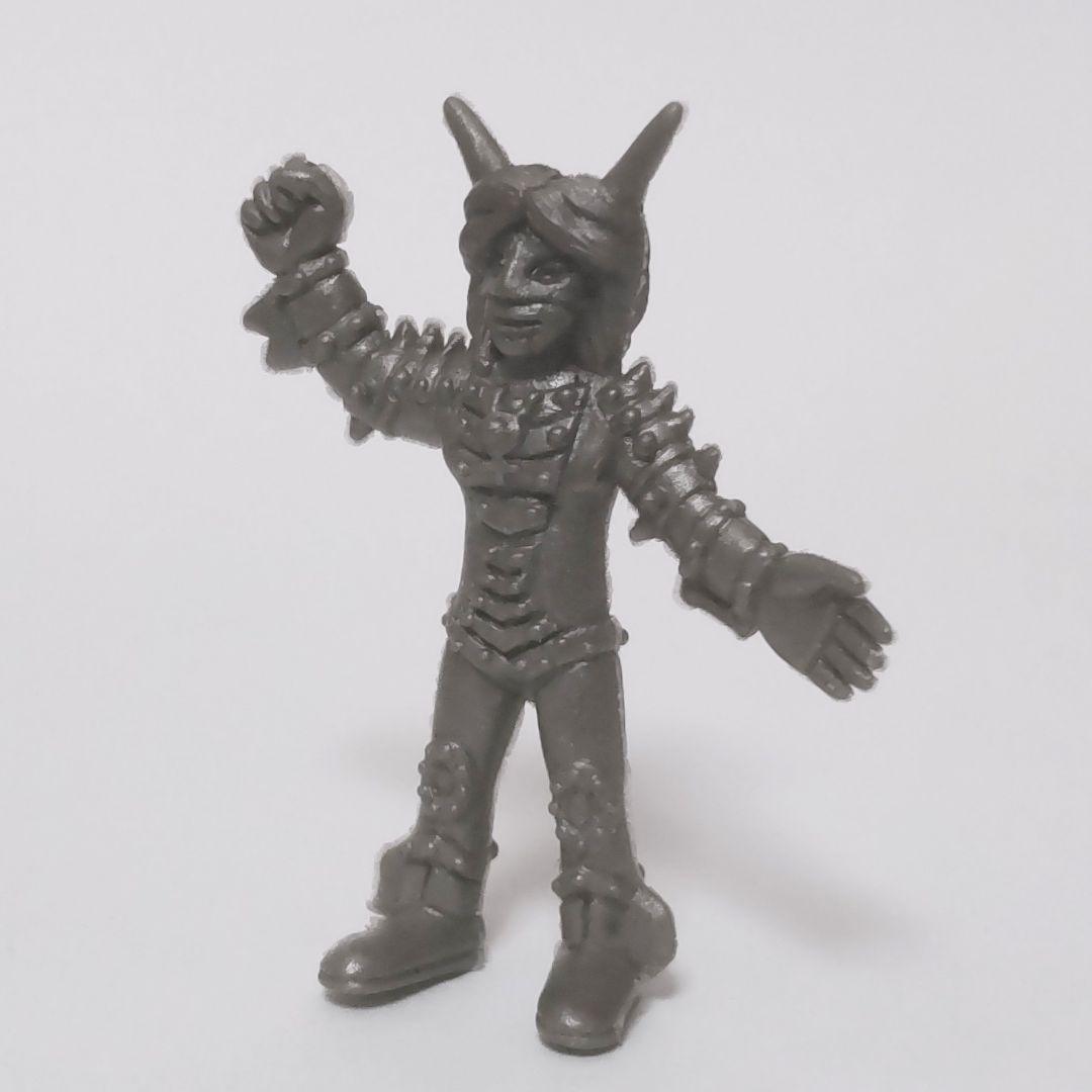 ★コレ333　ウルトラマン怪獣消しゴム　ババルウ星人　メタリック　ゴールド