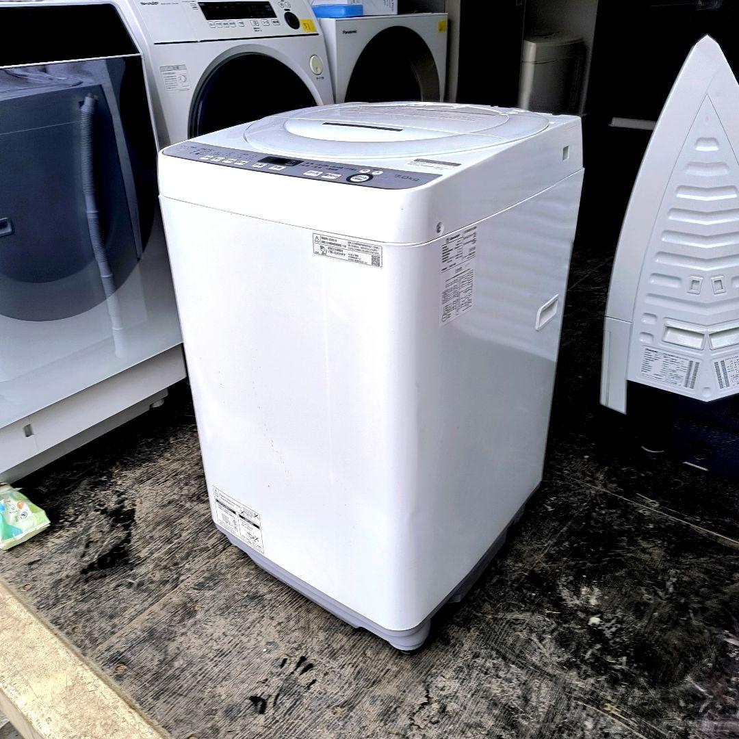 運搬取付無料！ホワイト・穴なしでカビにくい！純正SHARP洗濯機！完動品超美品！