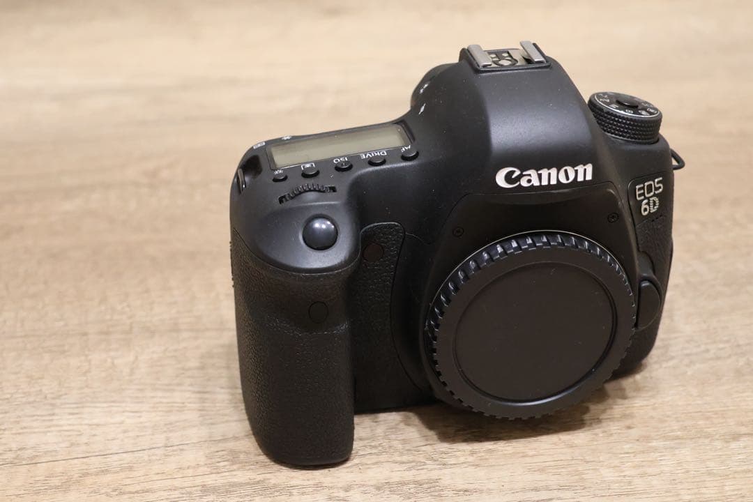 Canon EOS 6D ボディ フルサイズ一眼レフカメラ