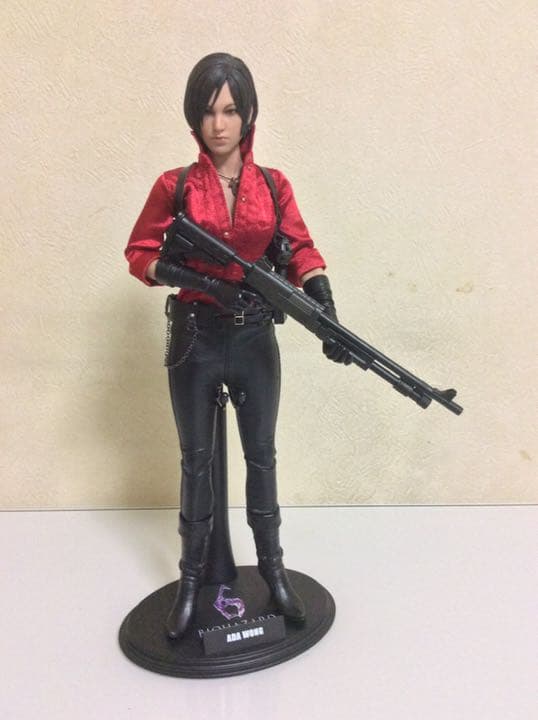 hottoys biohazard 1／6 フィギュア　エイダ　ミリタリー　銃