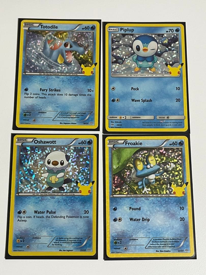 ポケモンカード　海外マック 25周年プロモ　ピカチュウホロ　+御三家ホロ21枚