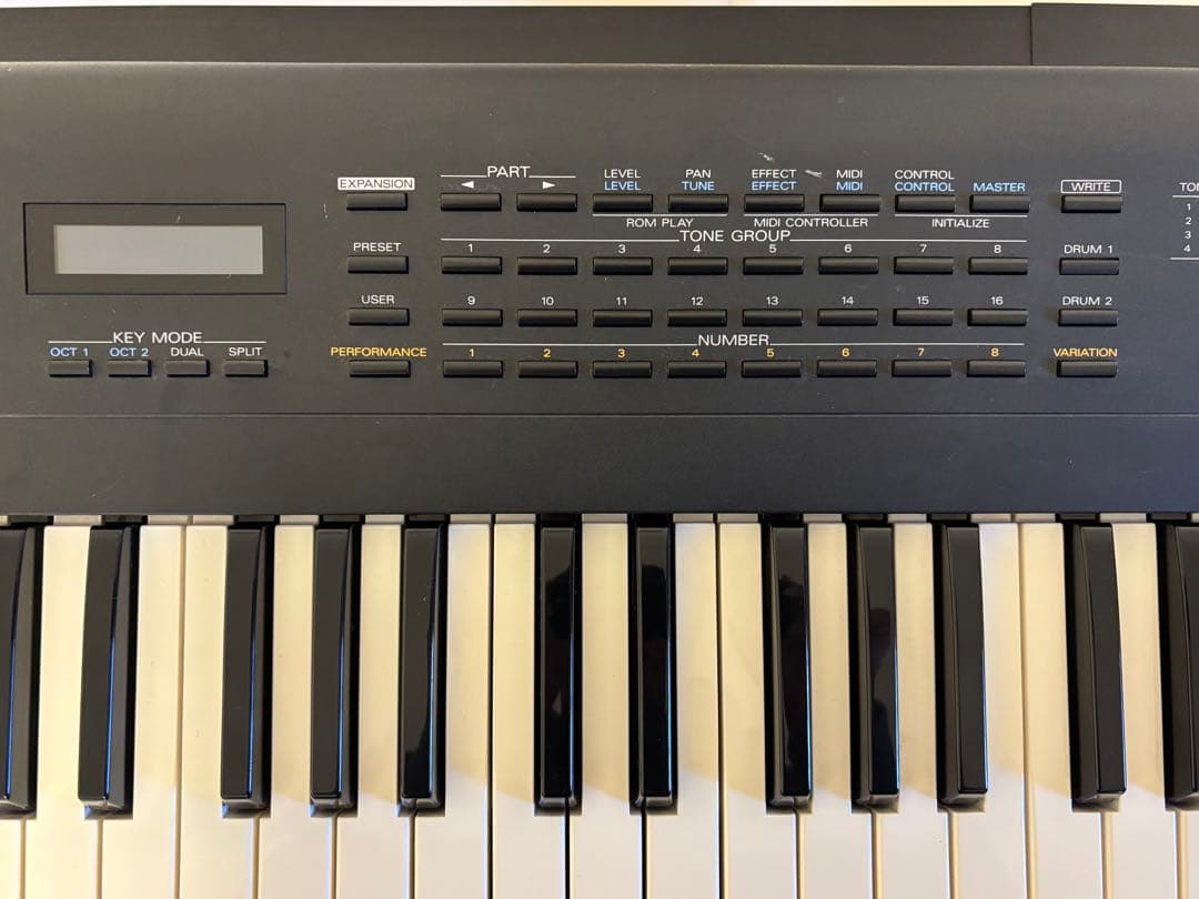 Roland ローランドJV-35 シンセサイザー【スタンド付き】