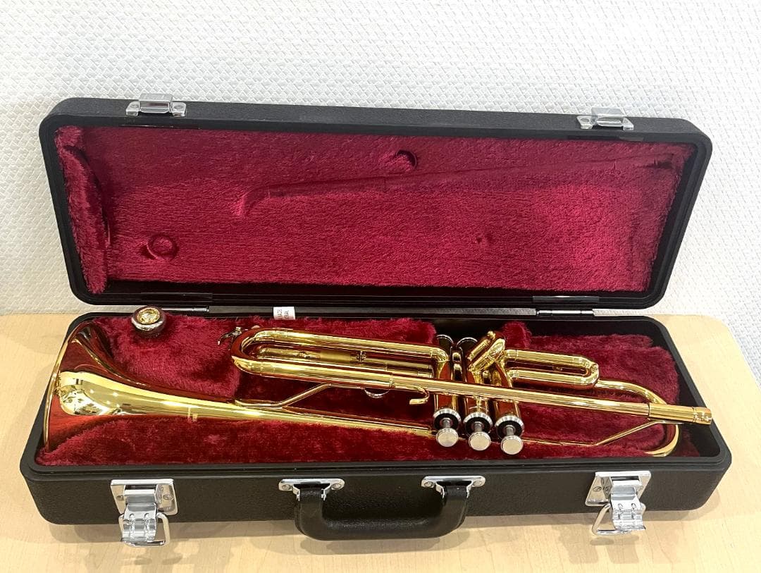 極美品/動作品 YAMAHAトランペット YTR-1335 ヤマハ　ケース付