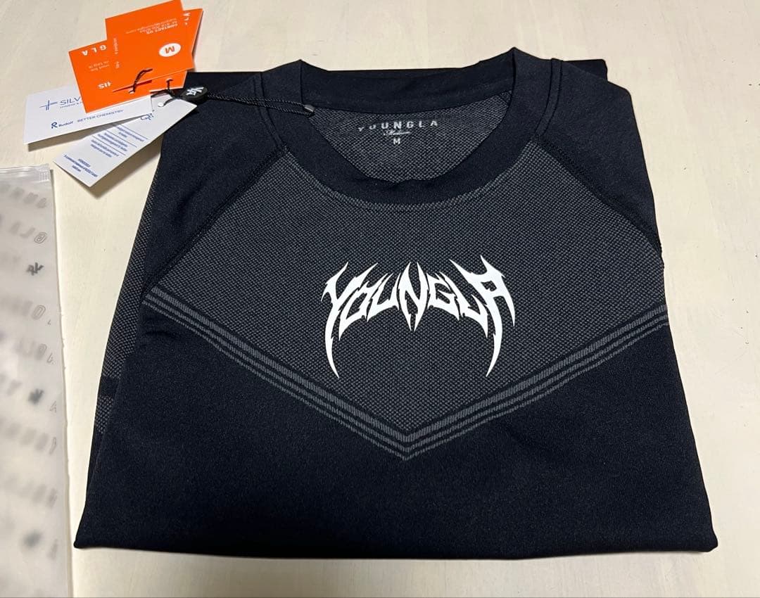 正規品　 コンプレッション　ジムTシャツ　新品未使用　日本Lサイズ