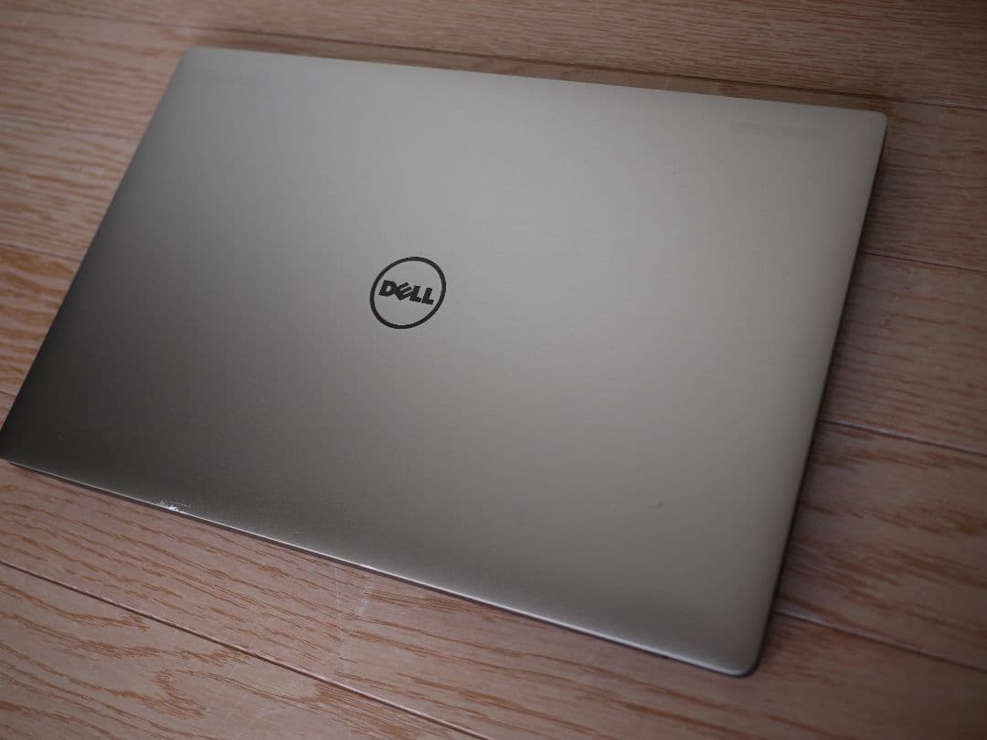 DELL ノートPC 4K タッチパネル　i7-16GB-512