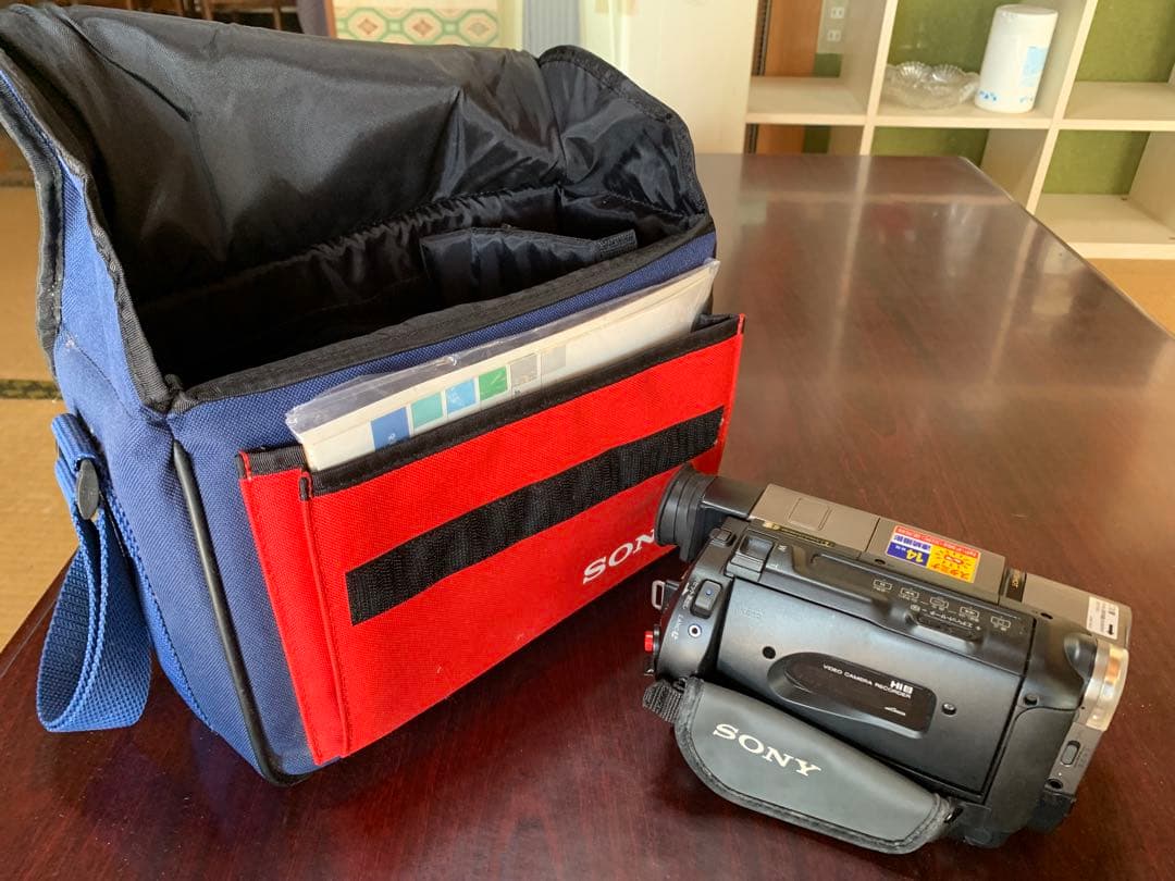 Sony Handycam Hi8 72倍ズーム