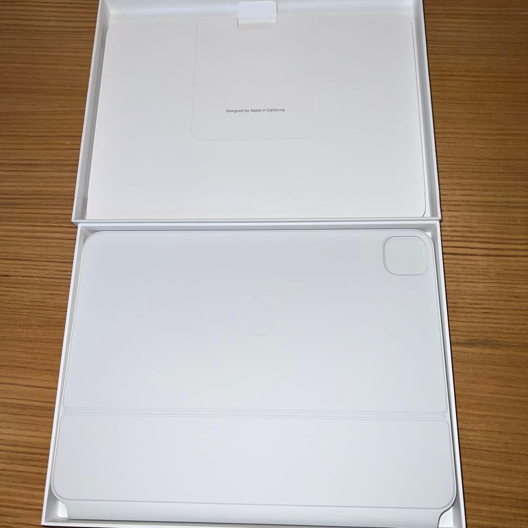 【極美品】11インチiPad Pro用Magic Keyboard ホワイト