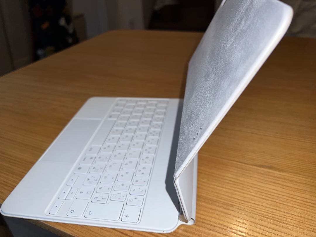 【極美品】11インチiPad Pro用Magic Keyboard ホワイト