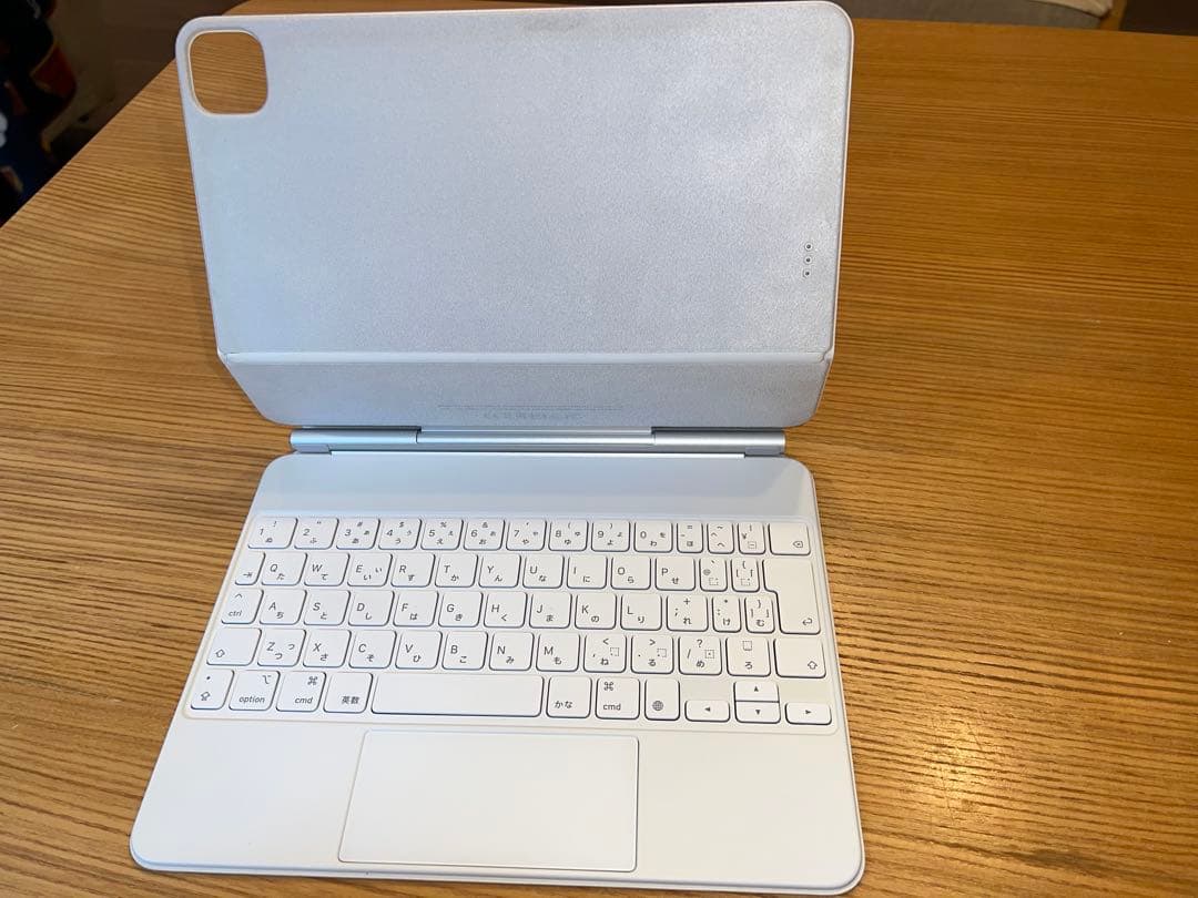 【極美品】11インチiPad Pro用Magic Keyboard ホワイト