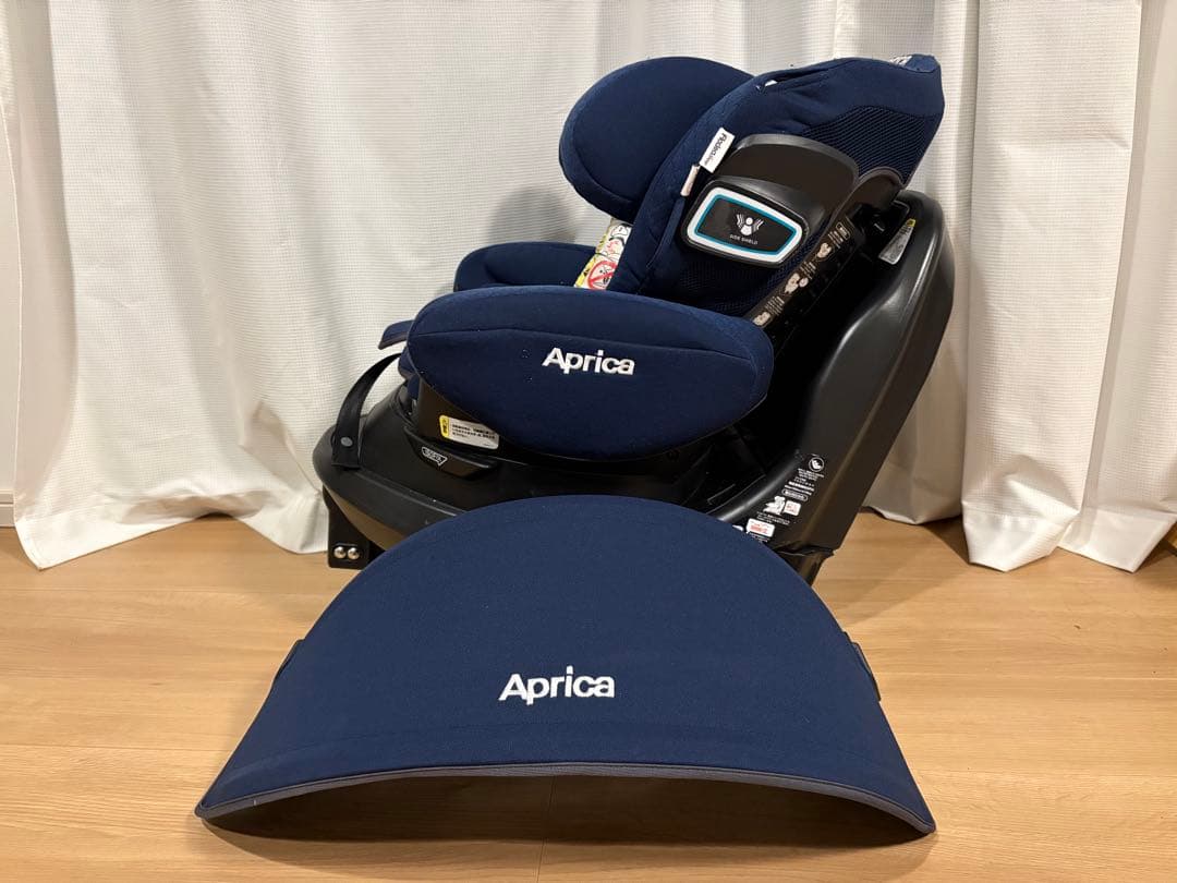 Aprica 回転式チャイルドシート ネイビー
