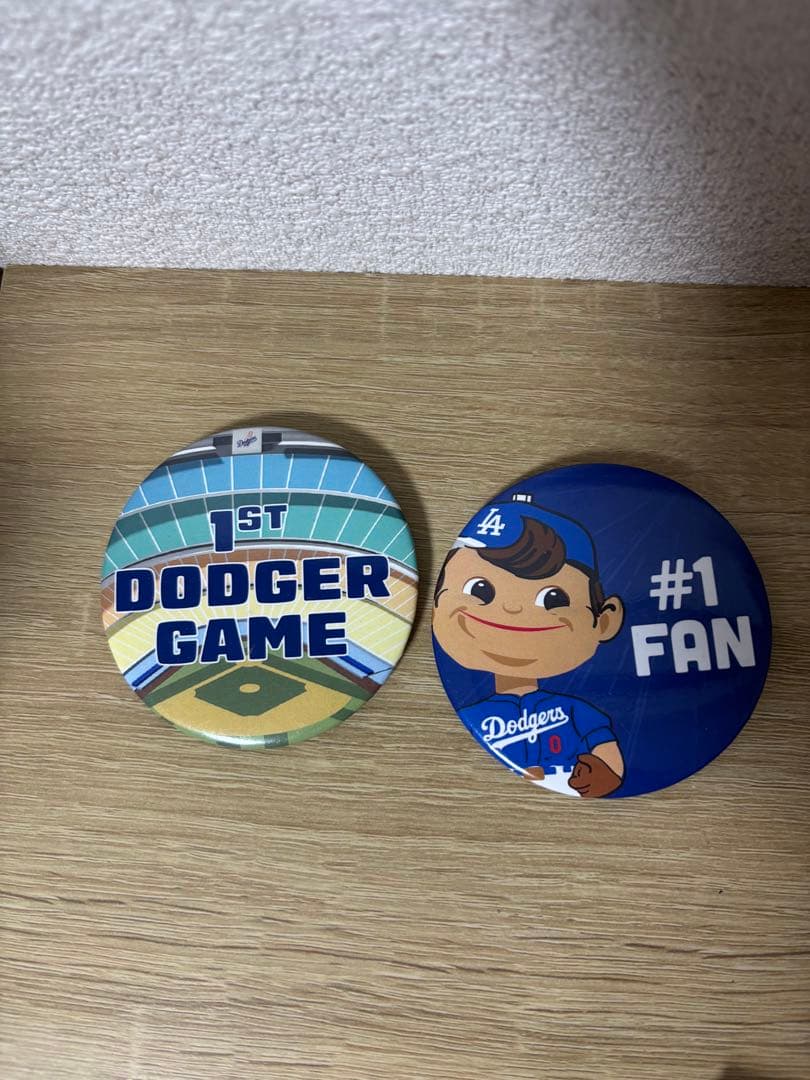 4/26特典　ドジャース　ロバーツ監督ボブルヘッド人形