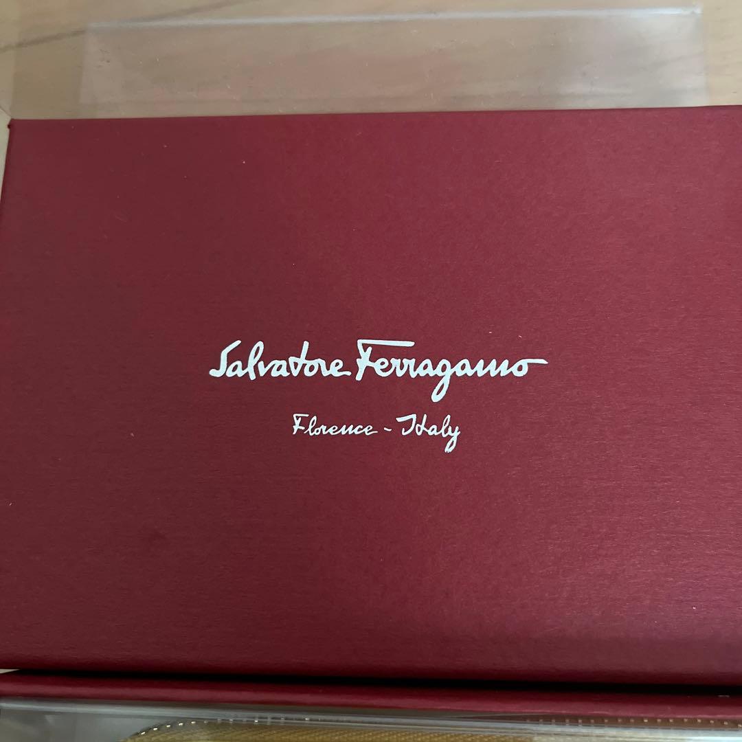 ゆみこです！フェラガモ　カードケースor小銭入れ