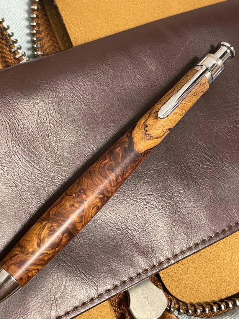 工房楔 ペンシル楔 ローズウッド瘤杢 白バラ イベント杢