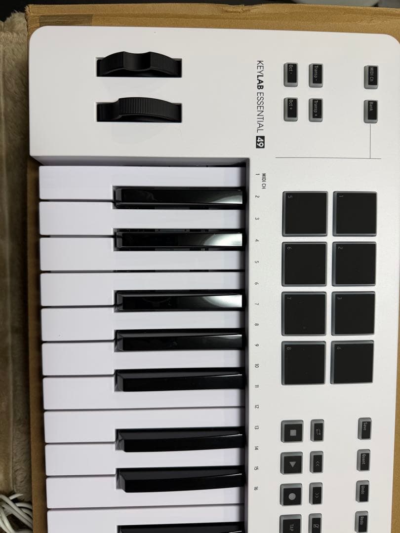DTM・DAW ARTURIA KeyLab Essential 49 mk3