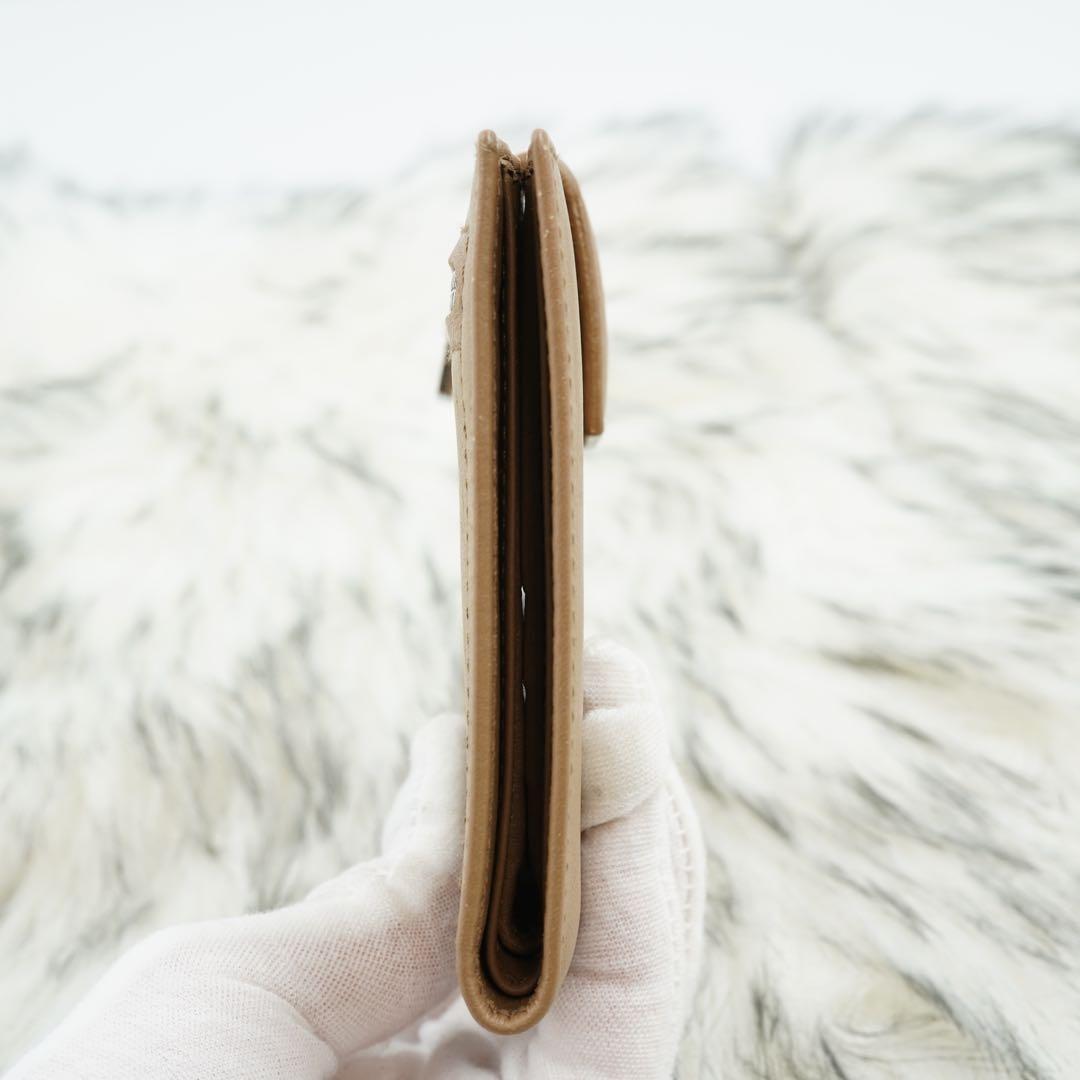 ほぼ未使用品　Salvatore Ferragamo 折り財布　ガンチーニ