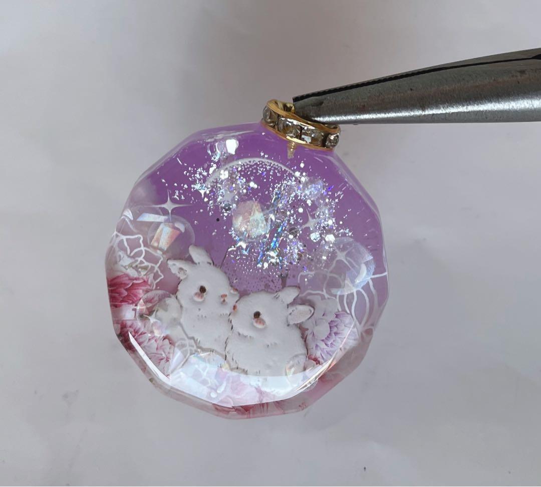 RUKURUKU/お城とうさぎ　薔薇　銀河　蓄光　オルゴナイトキーホルダー