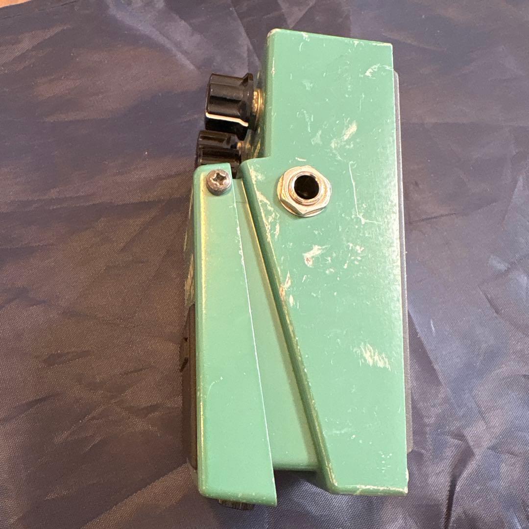 BOSS Tremolo TR-2 ギターエフェクター