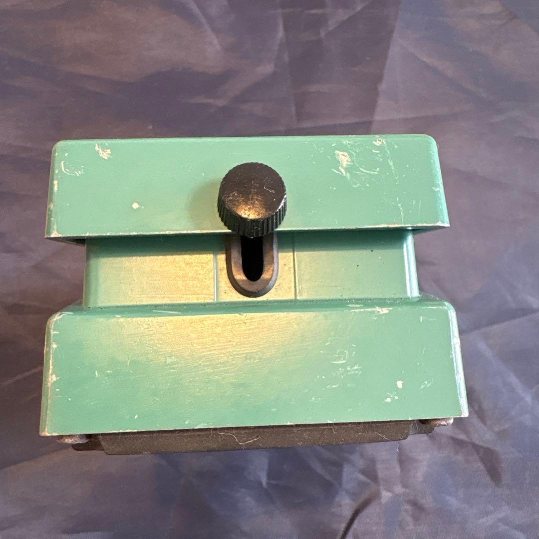 BOSS Tremolo TR-2 ギターエフェクター