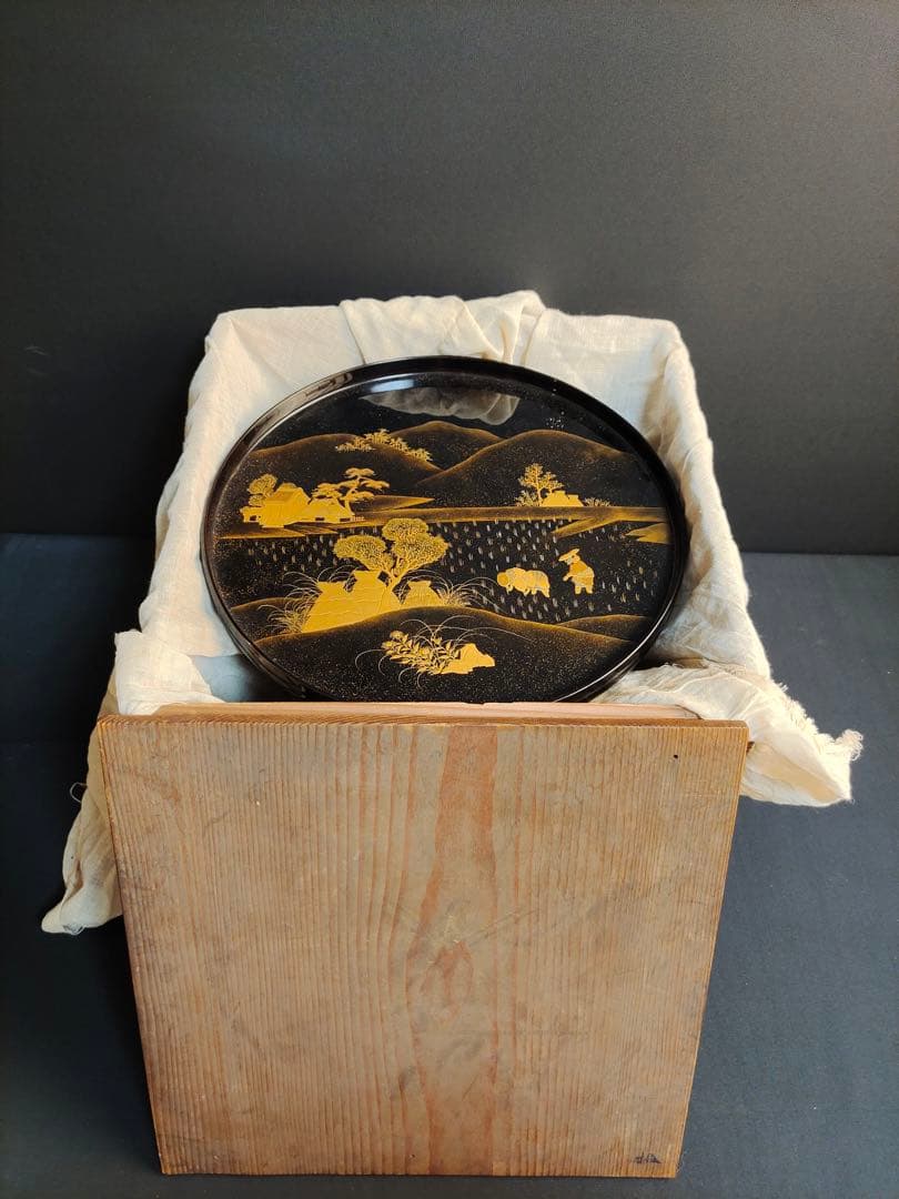 輪島塗　本金蒔絵　研ぎ出し　無傷完品　黒塗り　高杯　高月　菓子器　時代物　漆芸
