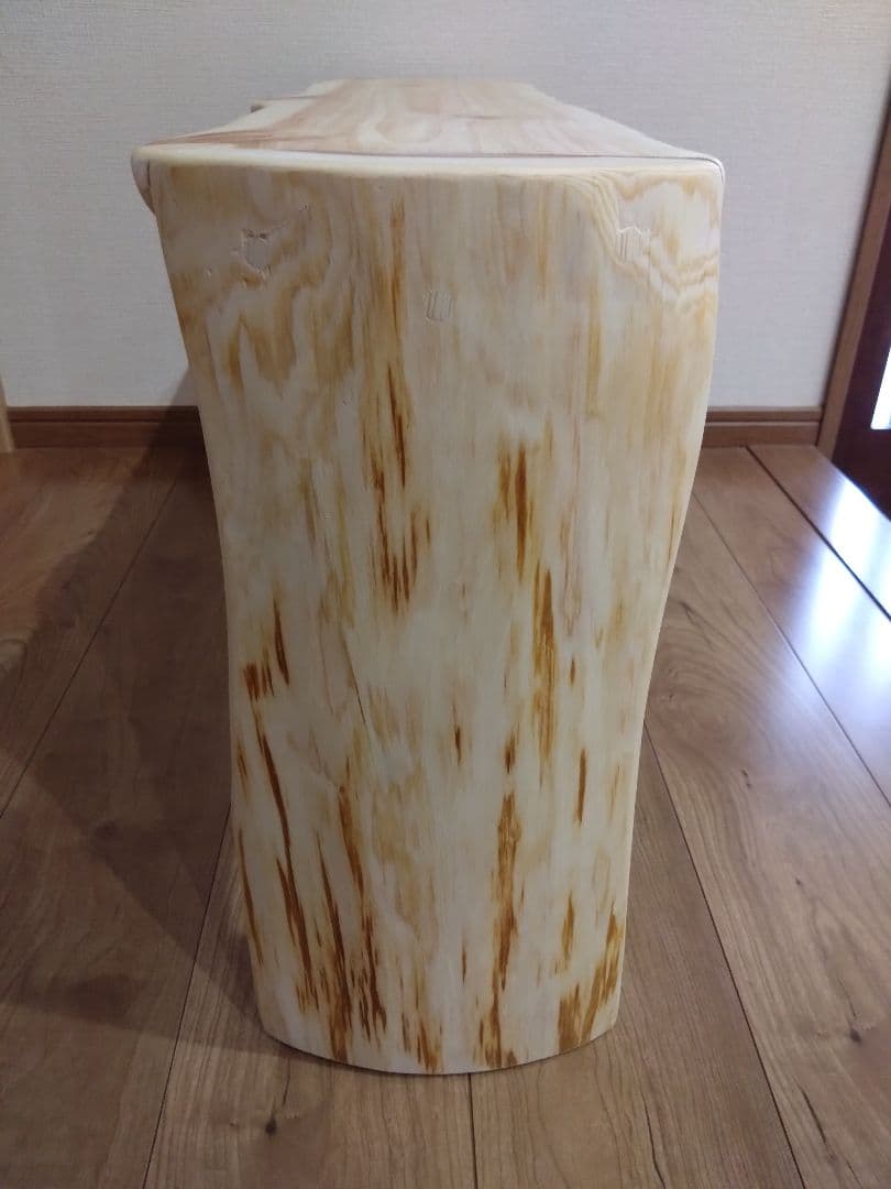 檜のベンチ52　丸太風で座りやすく、総檜造り、リビングや食卓にいかがでしょうか❕