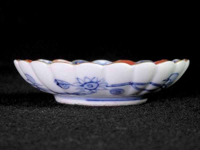 大聖寺伊万里　金襴手　輪花　窓絵　松竹梅の図　豆皿　197AS-BNo