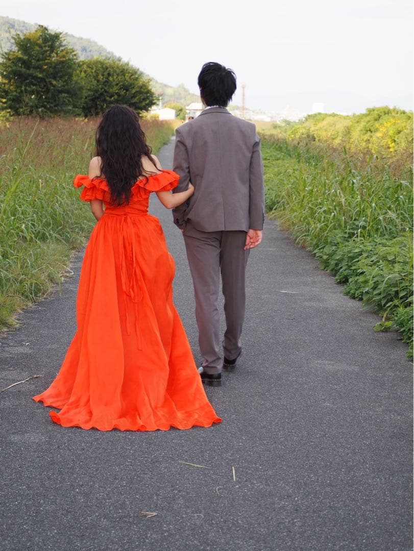 オレンジ色オフショルダードレス Sサイズ