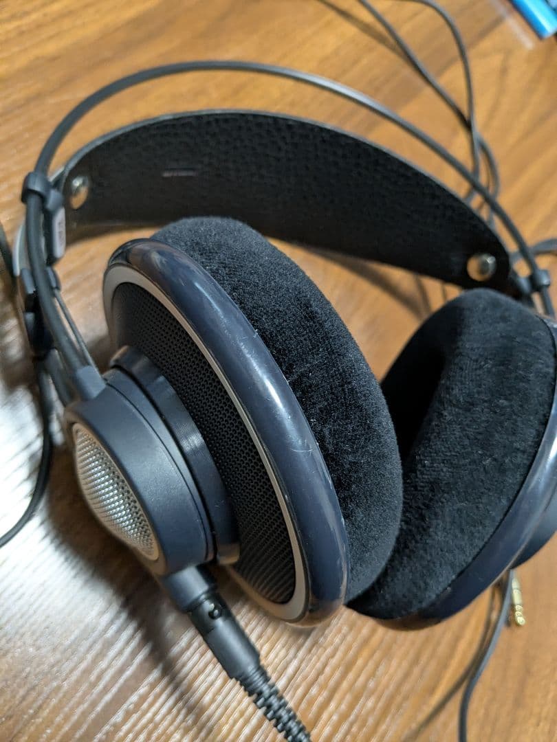 AKG K702　モニターヘッドホン