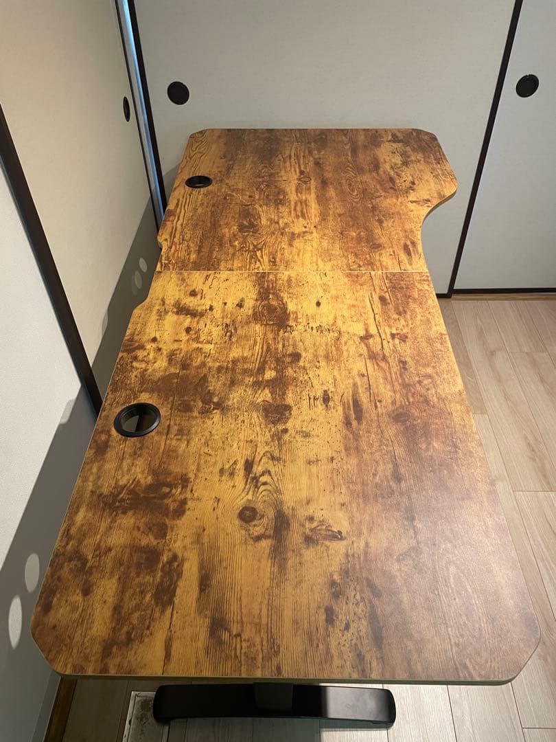 [美品] 電動式デスク 幅160cm メモリー機能付き