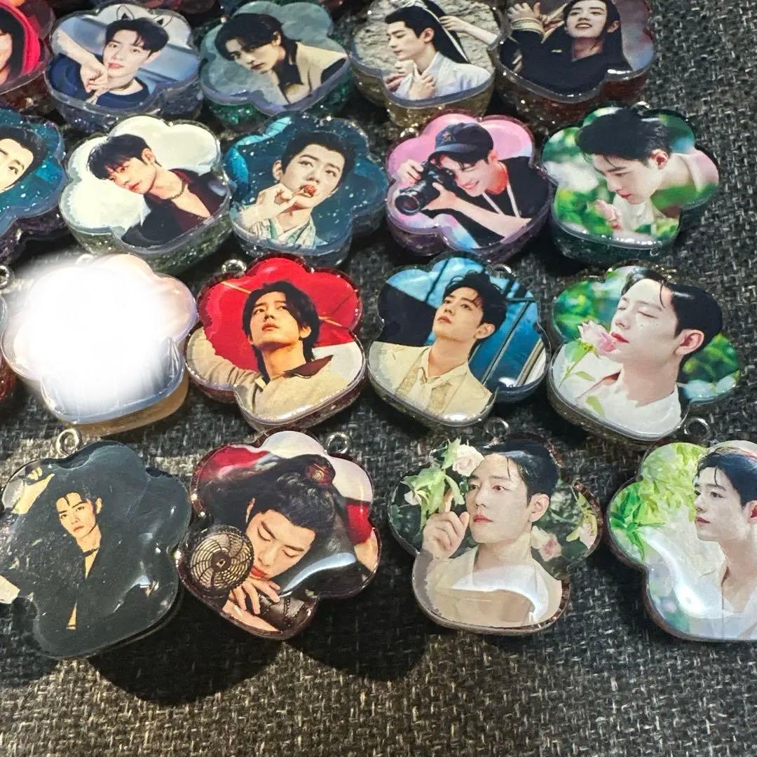 Mサイズ 肖戦 レジン肉球キーホルダー　42点セット❣️1226