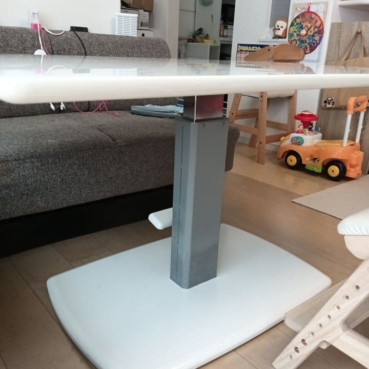 昇降台テーブル　リビングダイニング　リビング　テーブル