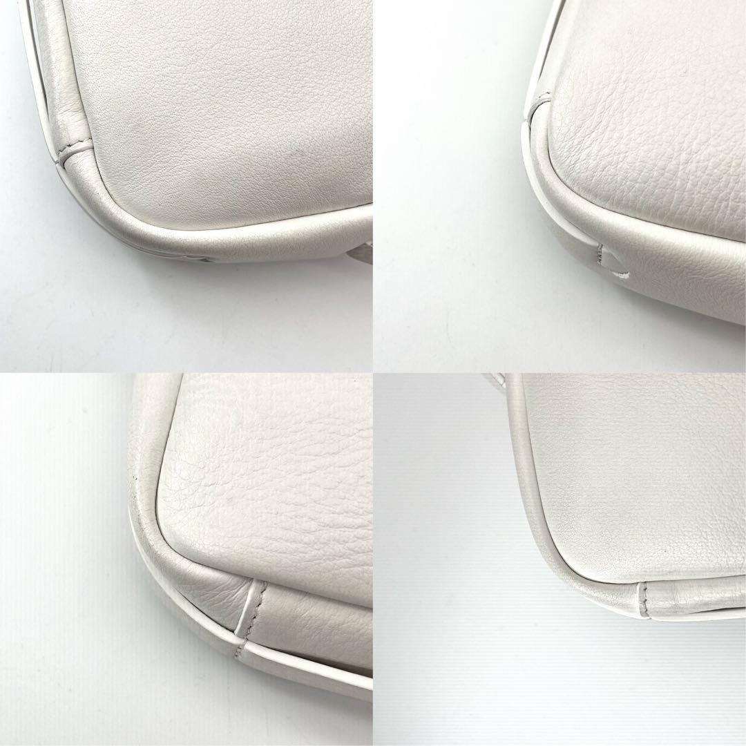 美品✨　バレンシアガ　カメラバッグ　レザー ホワイト　エブリデイ　ショルダー