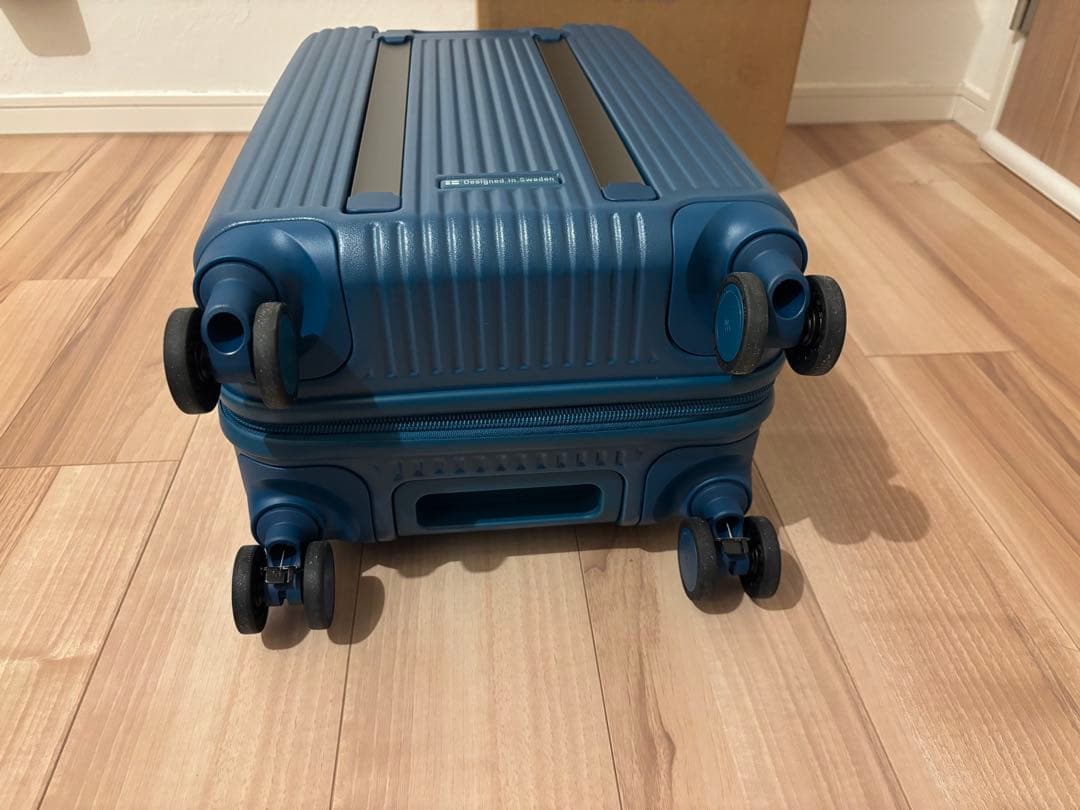 【美品】イノベーター 38リットル スーツケース