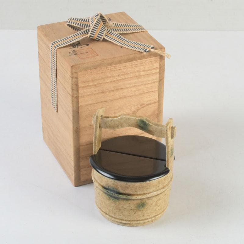 茶道具　瀬戸焼　黄瀬戸　加藤連瓶造　手桶茶入　共箱　V　9684