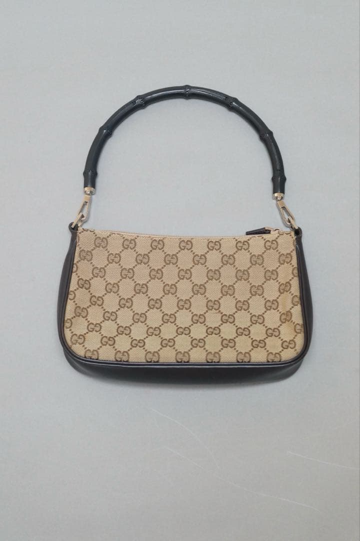 ぴ*き様 グッチ バンブーハンドル GGキャンバス バッグ