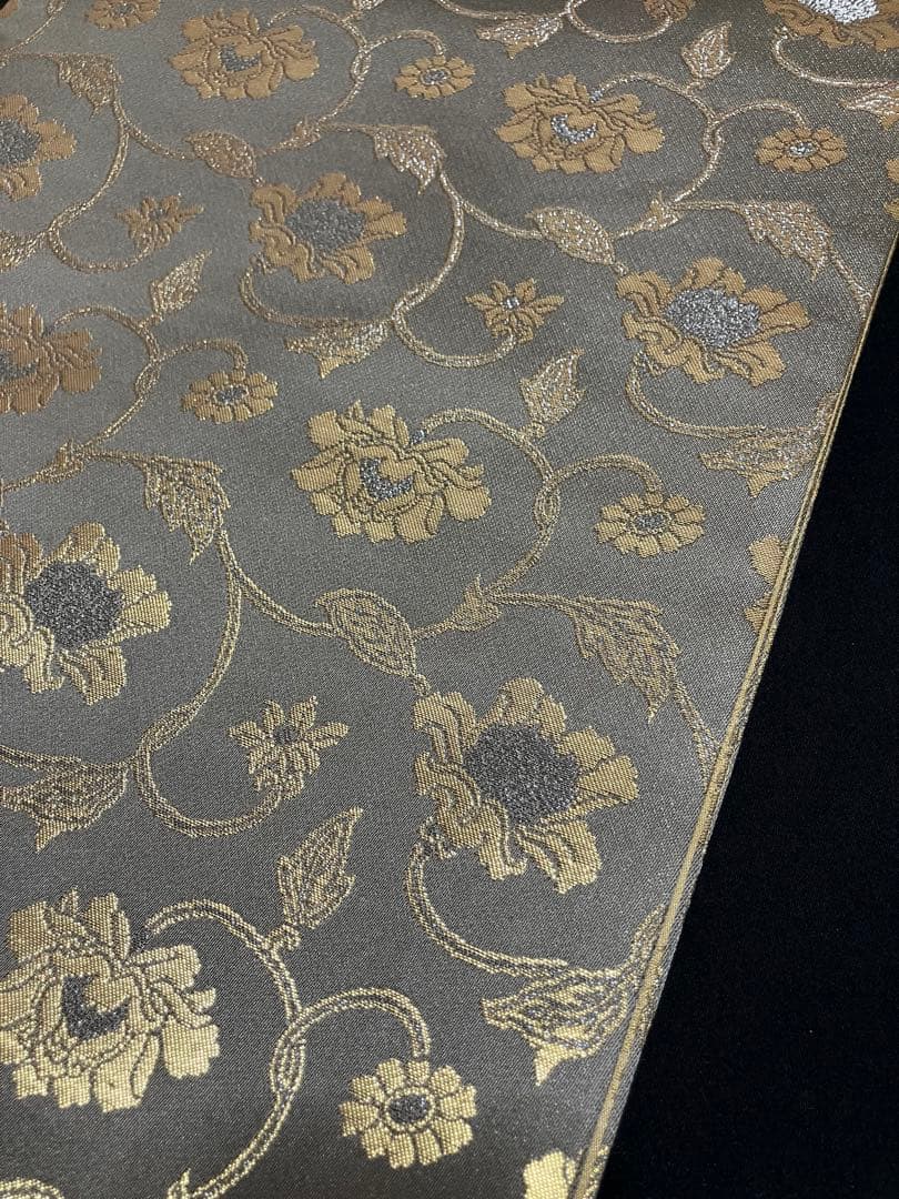 龍村晋謹製 袋帯 全通柄 正絹 牡丹唐草文 未使用 イ5793