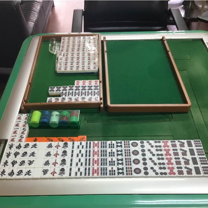 Amos cube 自動麻雀卓 サイドテーブル4個 椅子4脚