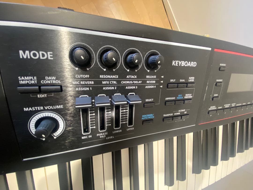 (中古)88鍵 ローランド シンセサイザー Roland JUNO-DS88