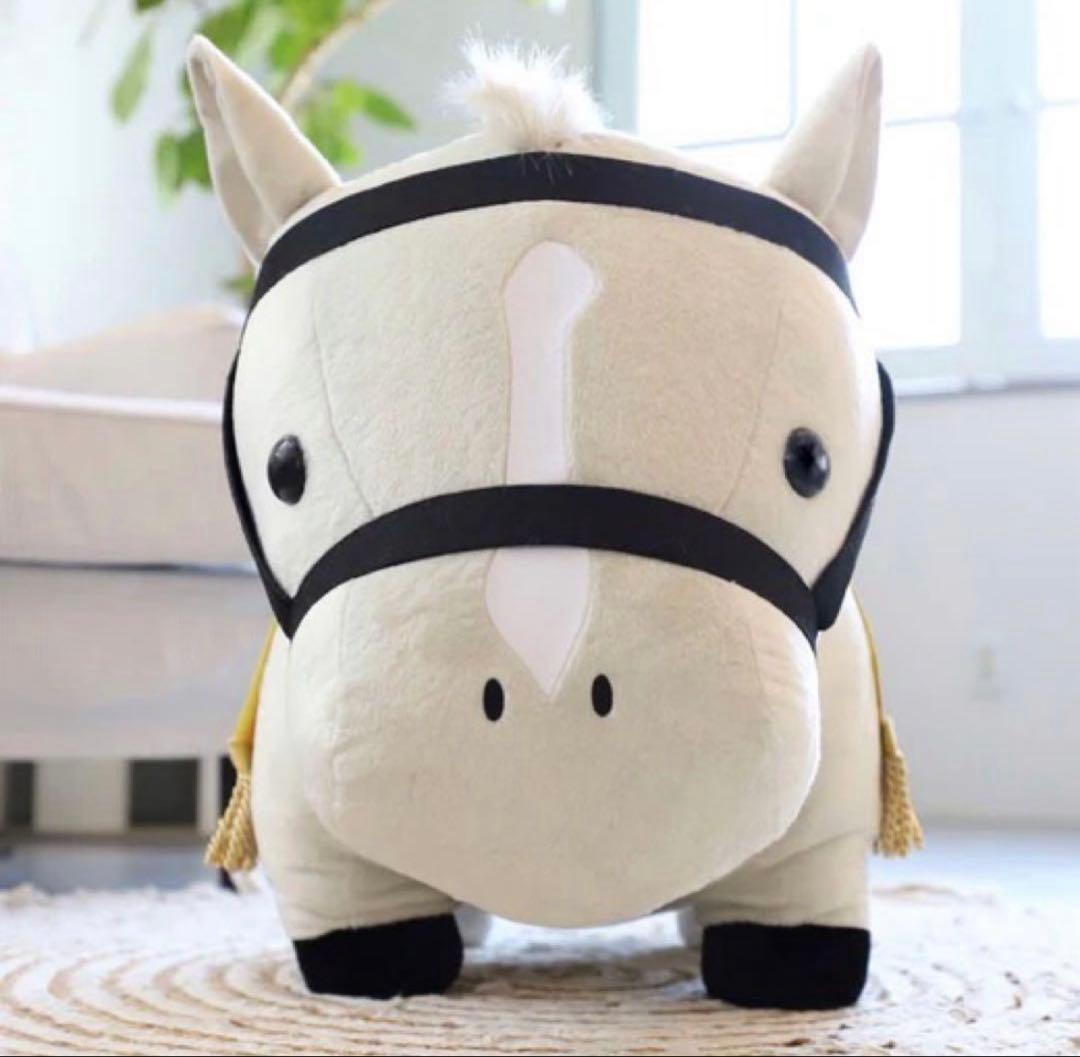 サラブレッドコレクション　MEGA BIGぬいぐるみ　ゴールドシップ