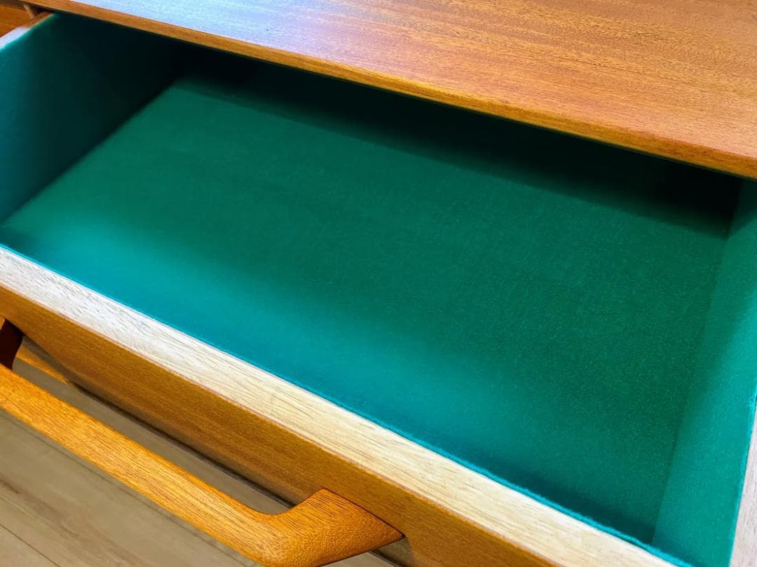 戸田 希少 E.Gomme（イー・ゴム）レッドフォードサイドボード 仕上済