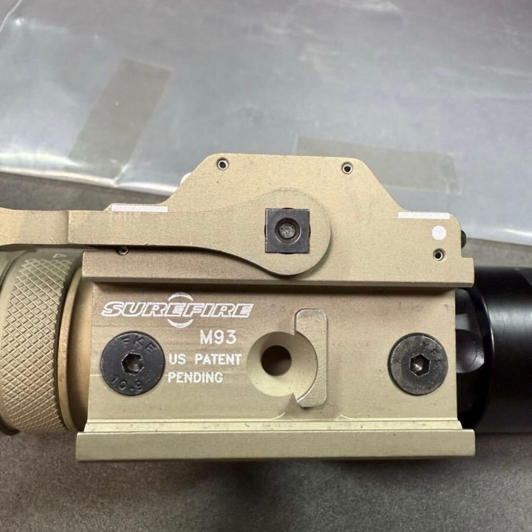 実物シュアファイア　M952V ウエポンライト