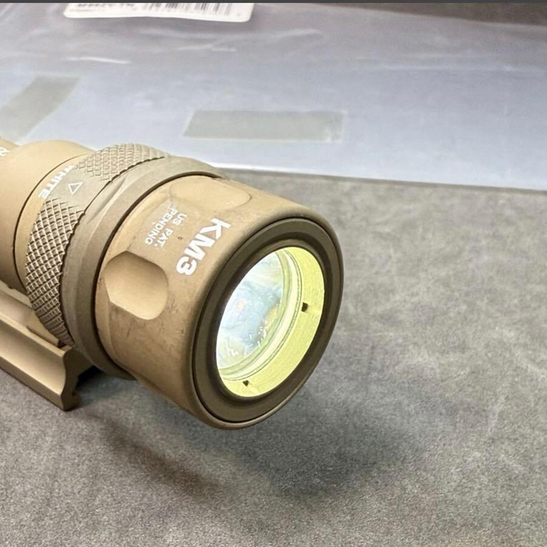 実物シュアファイア　M952V ウエポンライト