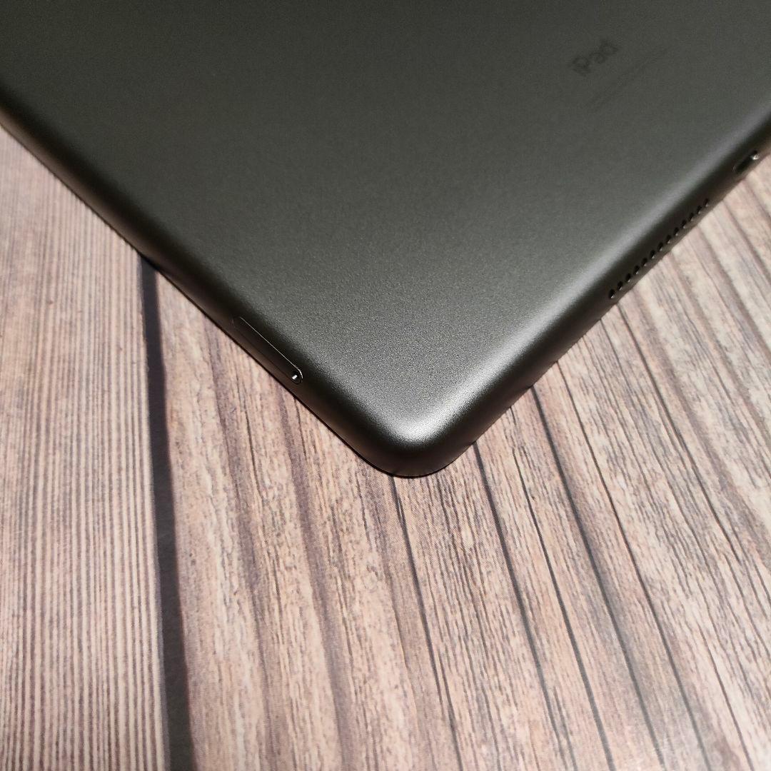 Apple iPad 第7世代 32GB SIMフリー 新品近い