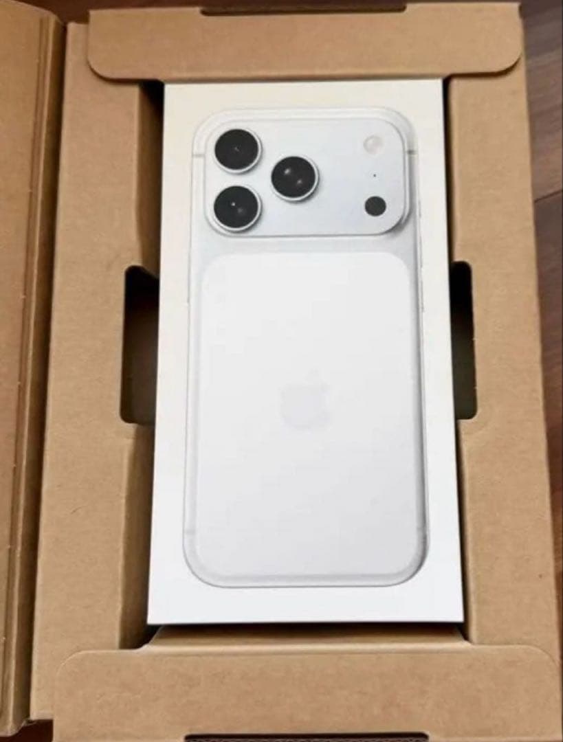 【新品未開封】iPhone17pro シルバー　256GB SIMフリー