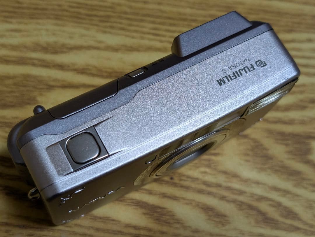 Fujifilm Natura S コンパクトカメラ