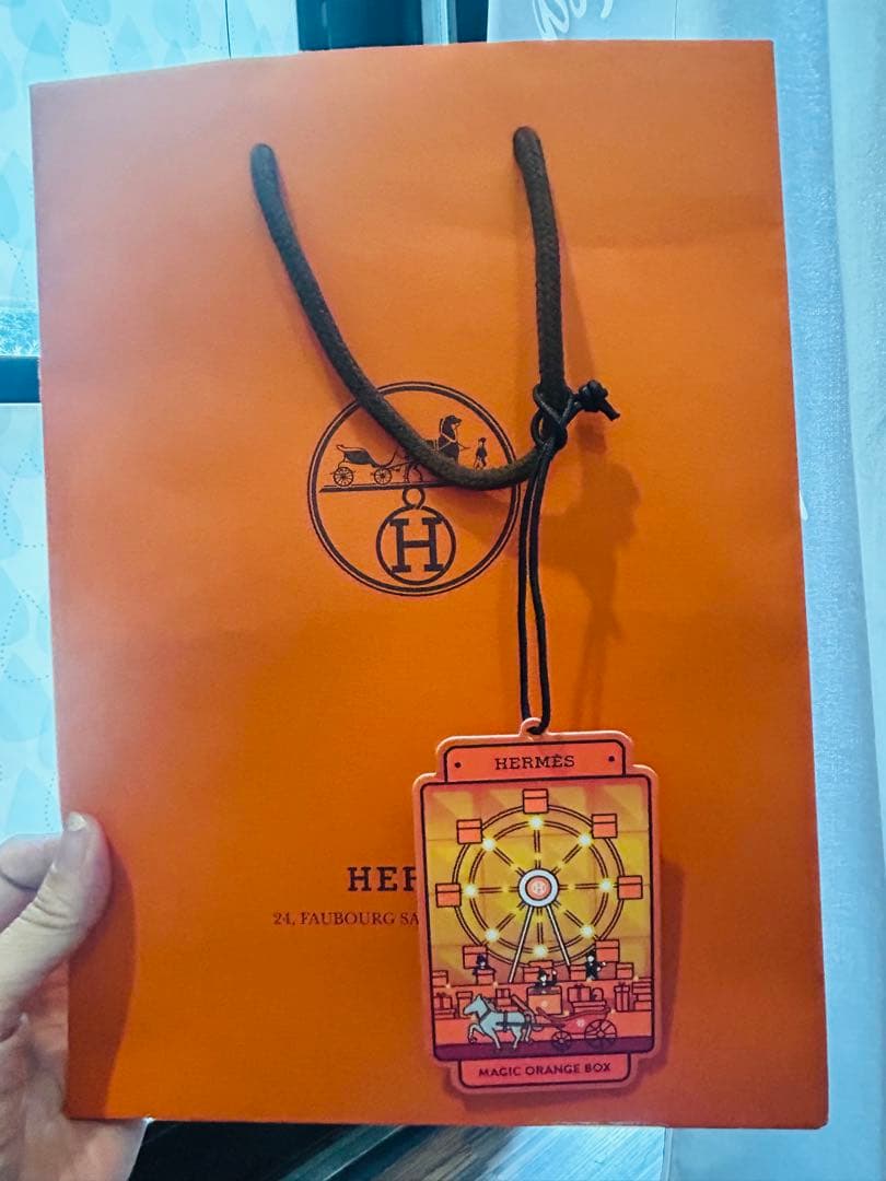 ほぼ新品　HERMES ラッシュカーラー　紙袋有