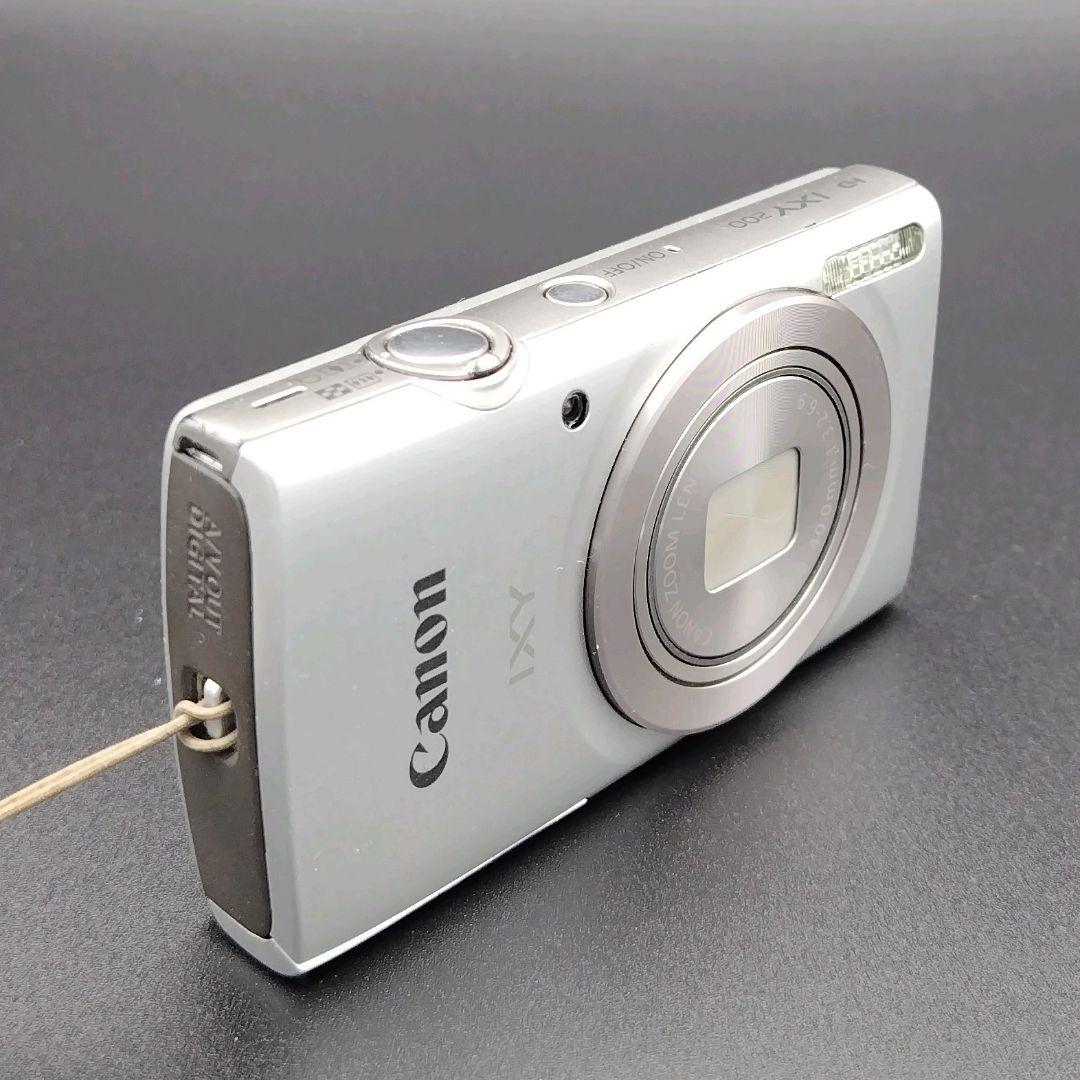 Canon IXY200 シルバー デジタルカメラ　バッテリー　充電器付き　良品